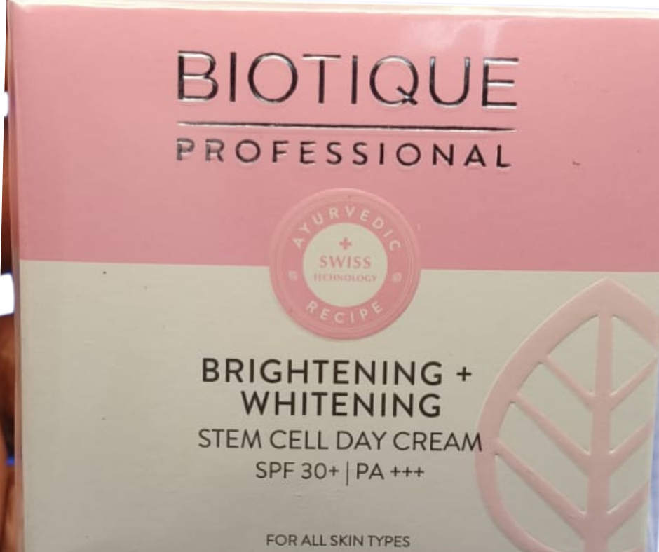 Biotique Professional Brightening+Whitening Stem Cell Day Cream SPF30+